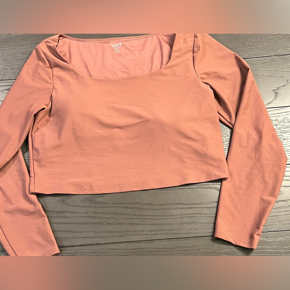 Old Navy Active Powersoft Cropped Form Fitting Shirt Built In Bra Sz Extra Large